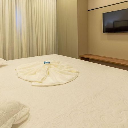 400 Metros Da Rua Coberta - Stay House Temporada Грамаду Экстерьер фото